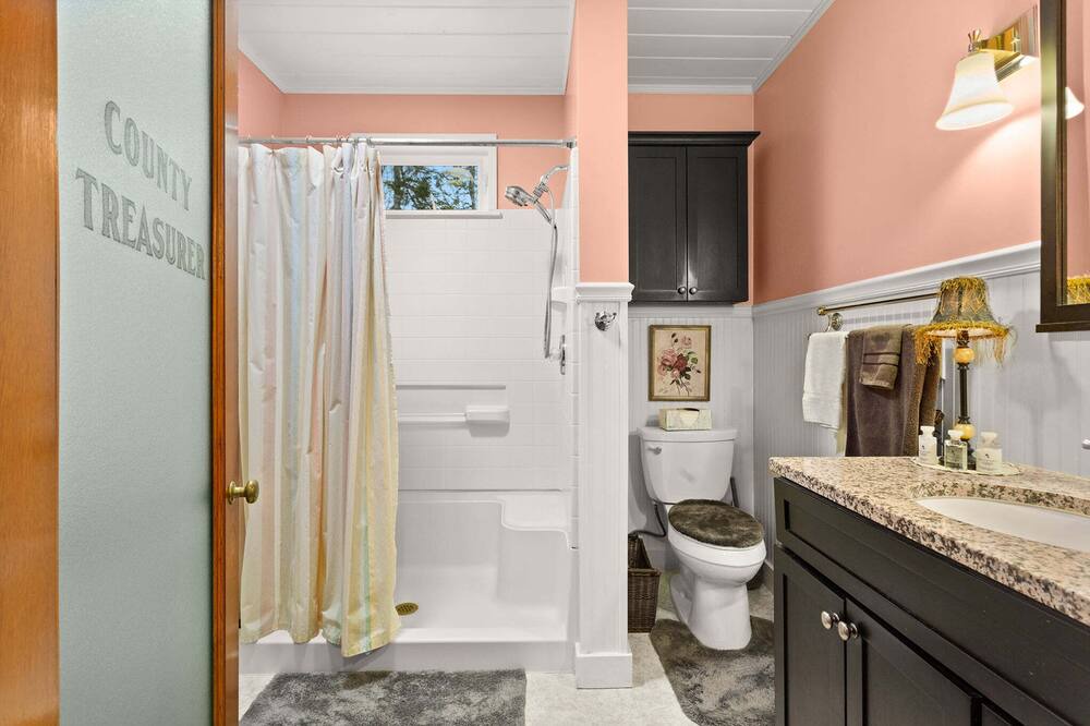 Photo of Bathroom in Ellsworth