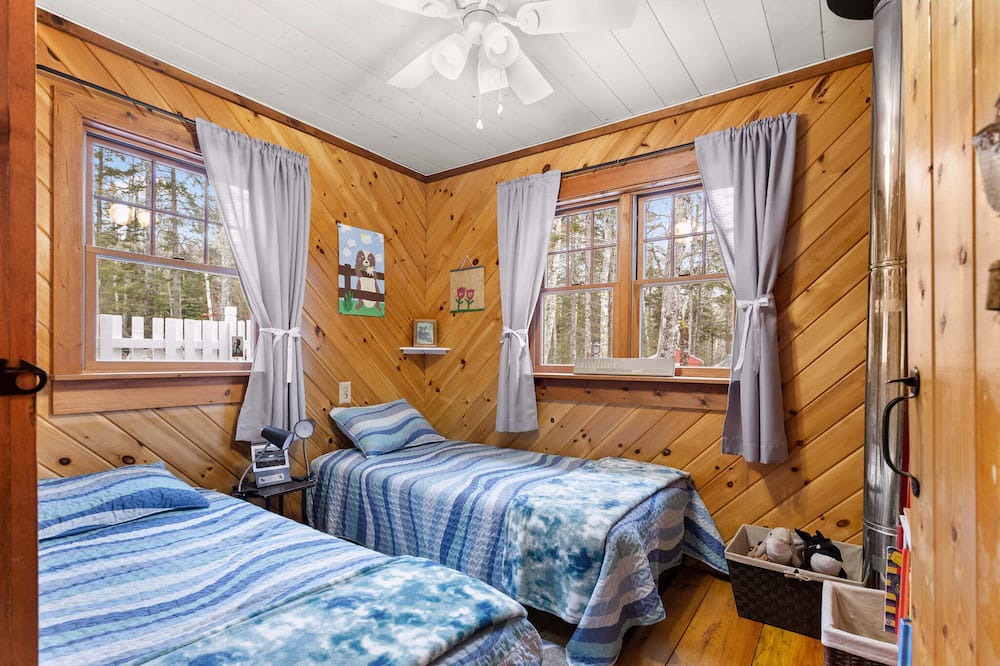 Photo of Bedroom in Ellsworth