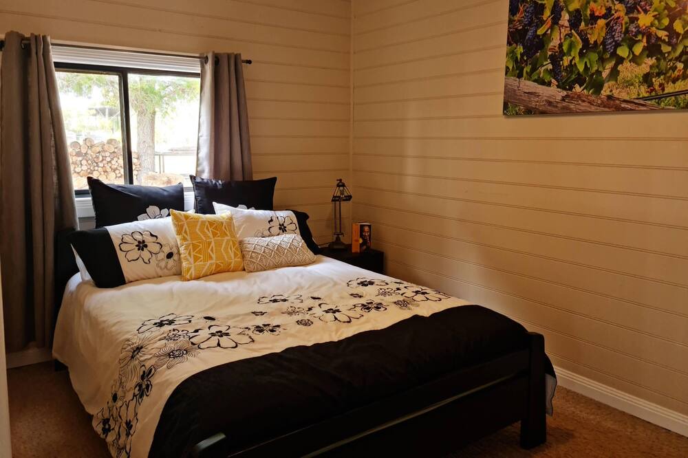 Photo of Bedroom in Clunes
