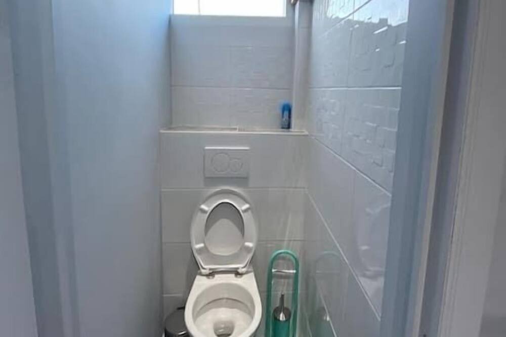 Photo of Bathroom in Fumay