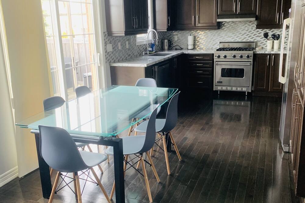 Photo of Kitchen in Richmond Hill