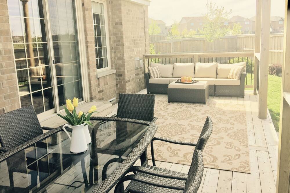 Photo of Patio Balcony in Richmond Hill
