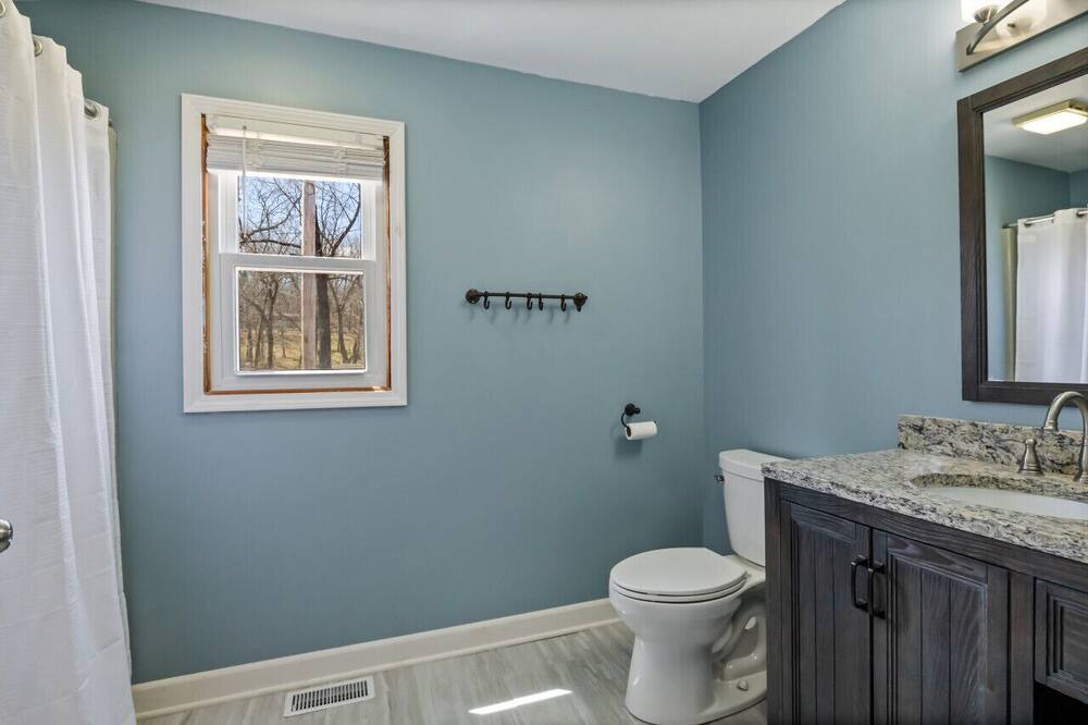 Photo of Bathroom in Sunrise Beach