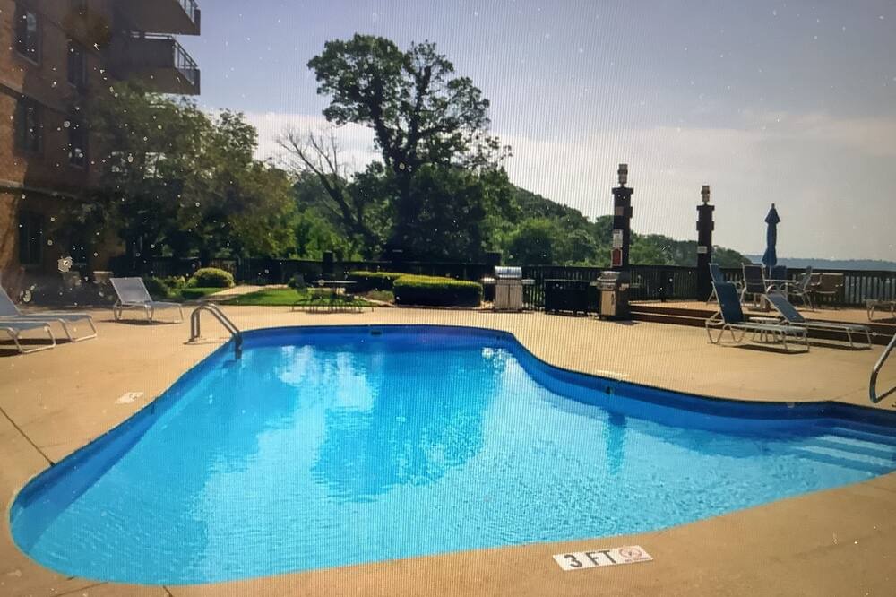 Photo of Outdoor in Northside