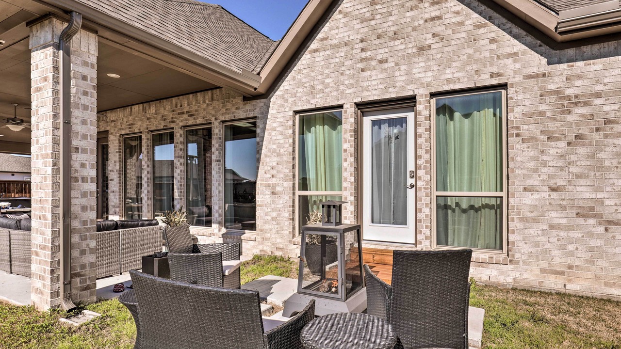 Photo of Patio Balcony in Manor
