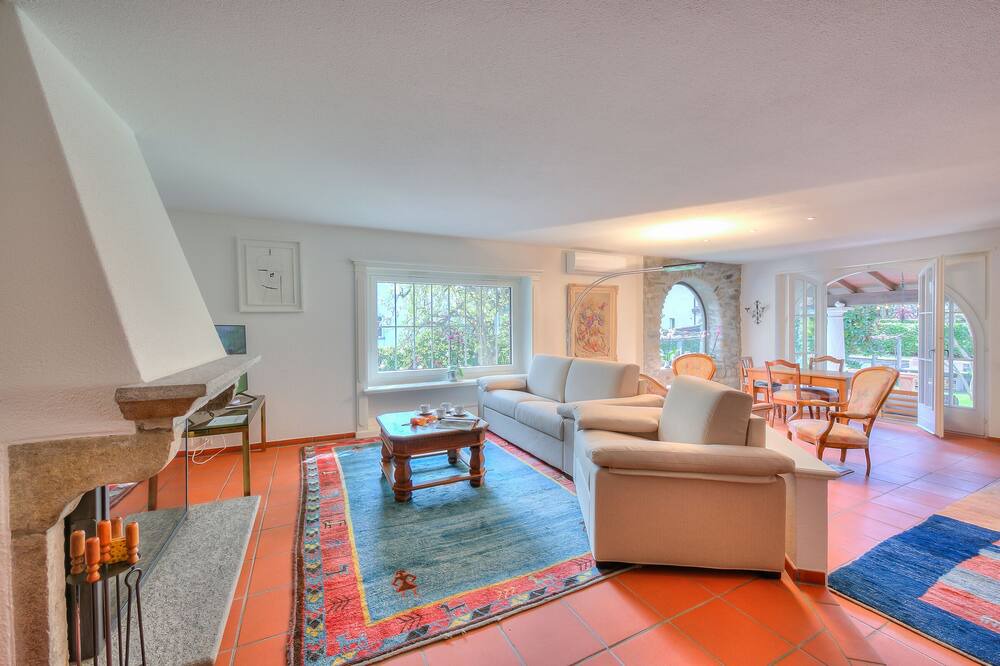 Photo of Livingroom in Arcegno