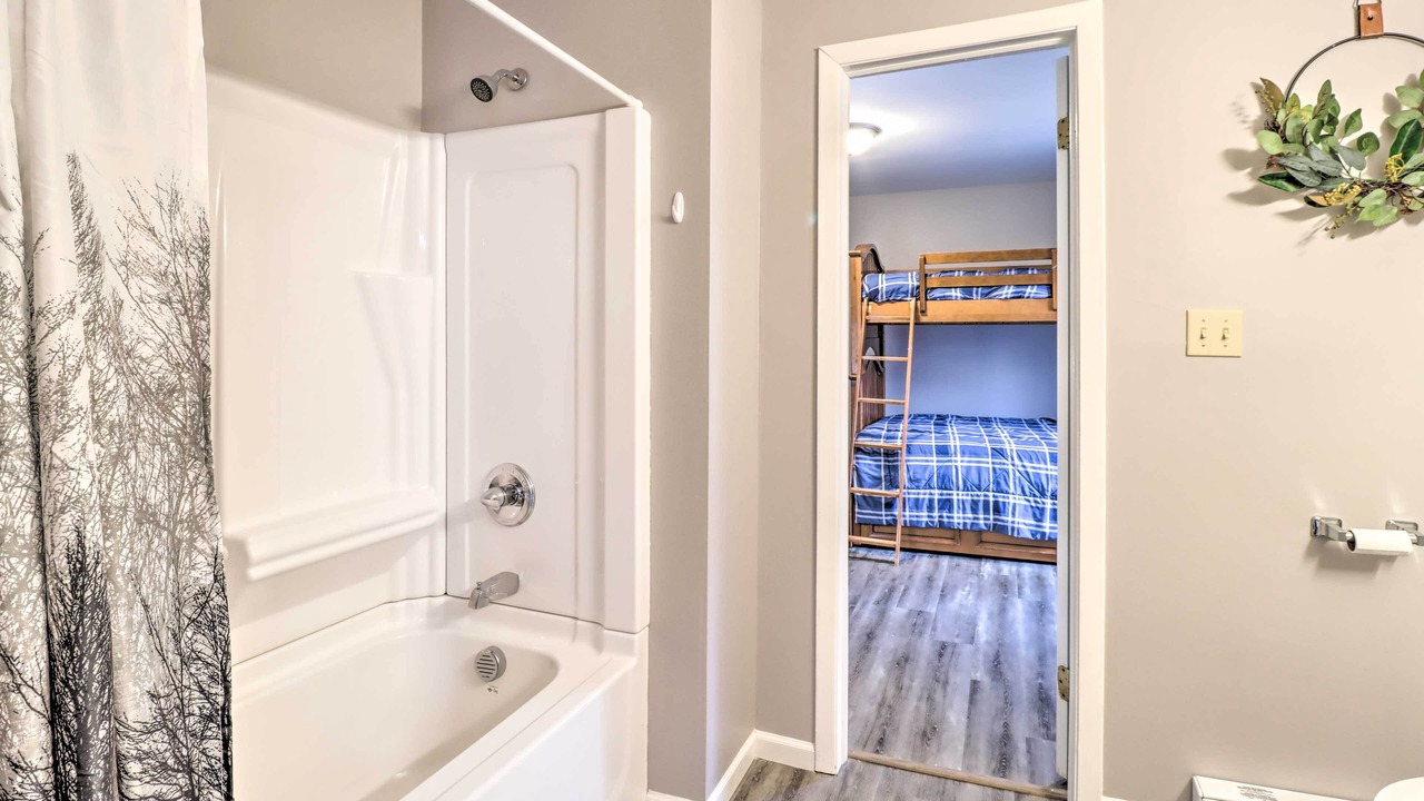 Photo of Others in Mount Pocahontas