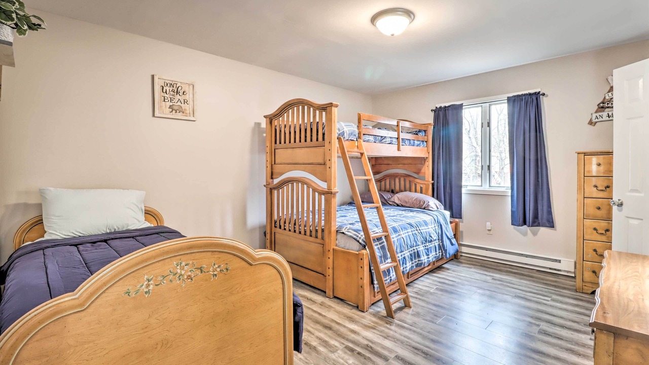 Photo of Others in Mount Pocahontas