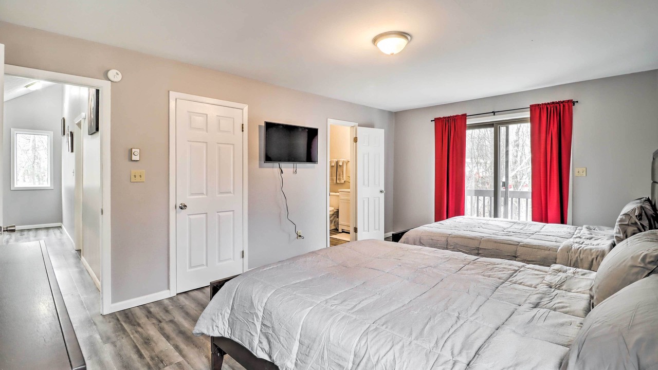 Photo of Others in Mount Pocahontas