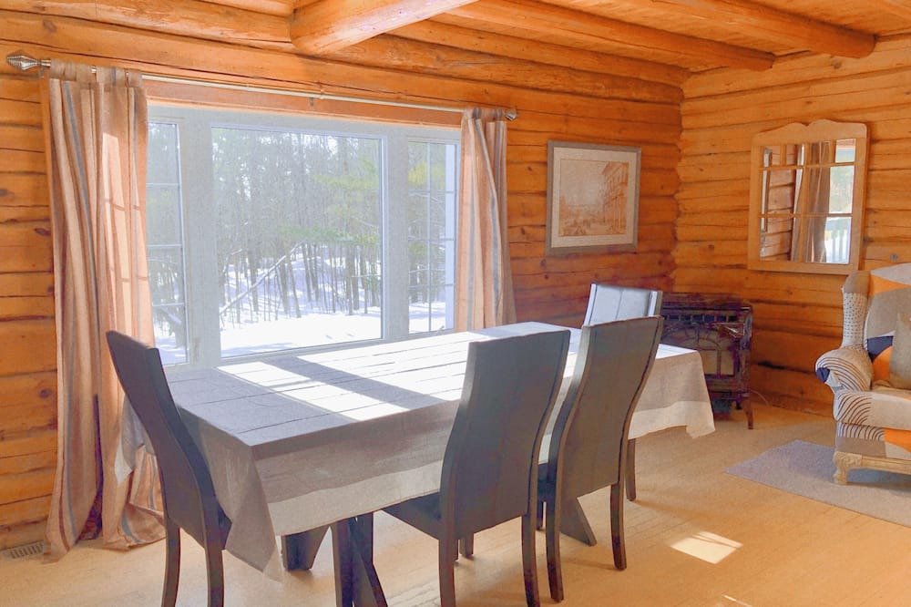 Photo of Kitchen in Parry Sound