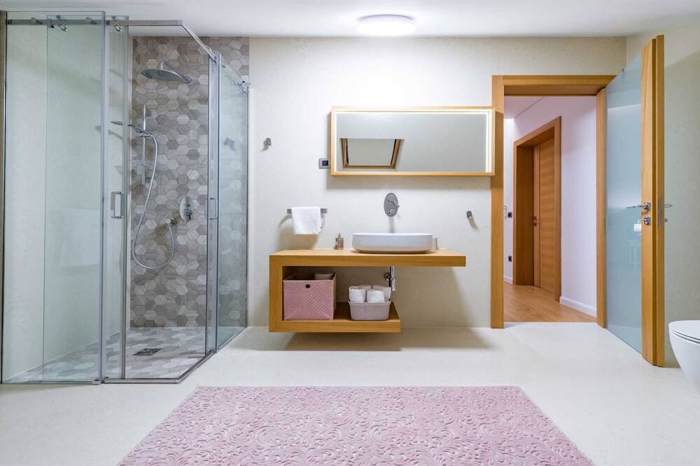 Photo of Bathroom in Lozica