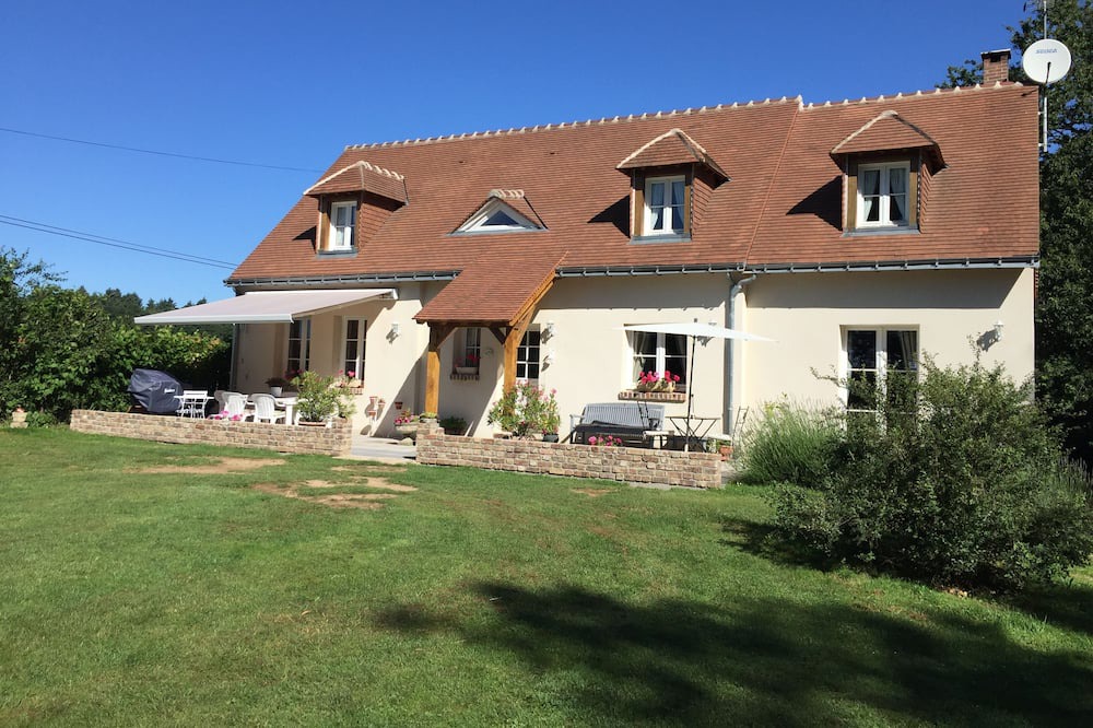 Photo of Outdoor in Dame-Marie-les-Bois