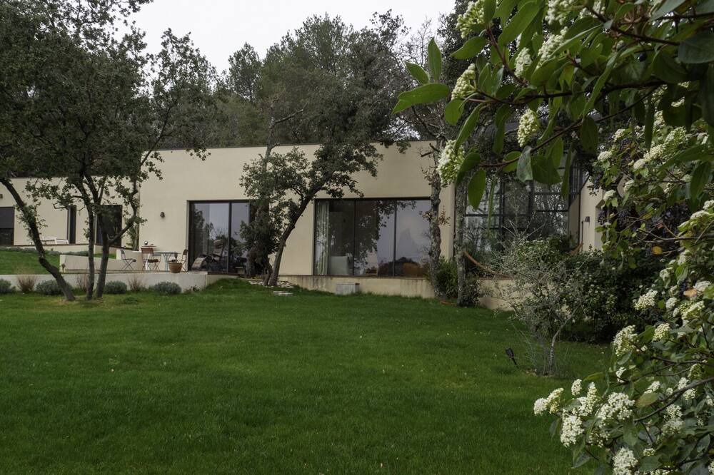 Photo of Outdoor in Saint-Victor-des-Oules