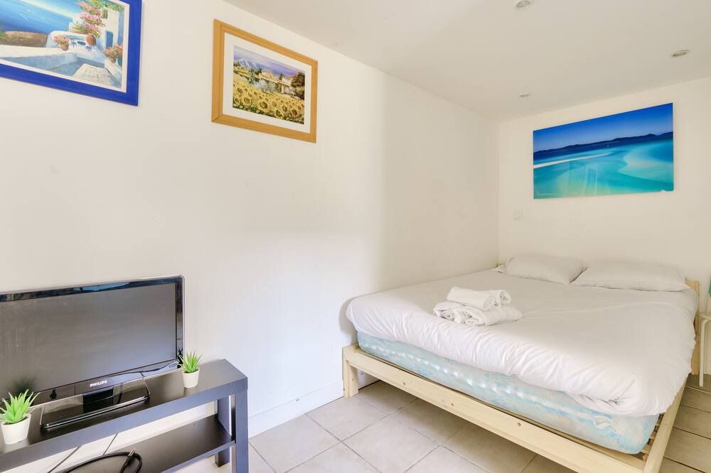 Photo of Bedroom in 16th Arrondissement