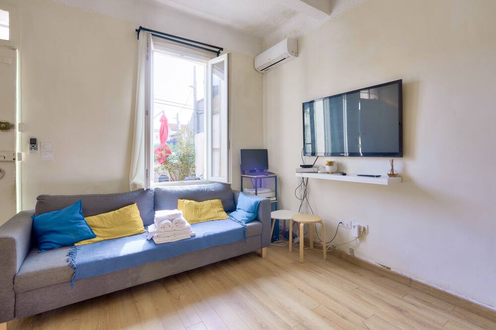 Photo of Livingroom in 16th Arrondissement