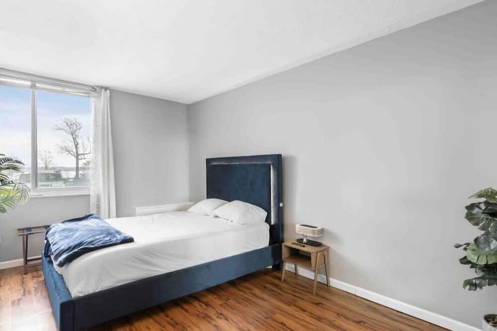 Photo of Bedroom in Lakewood