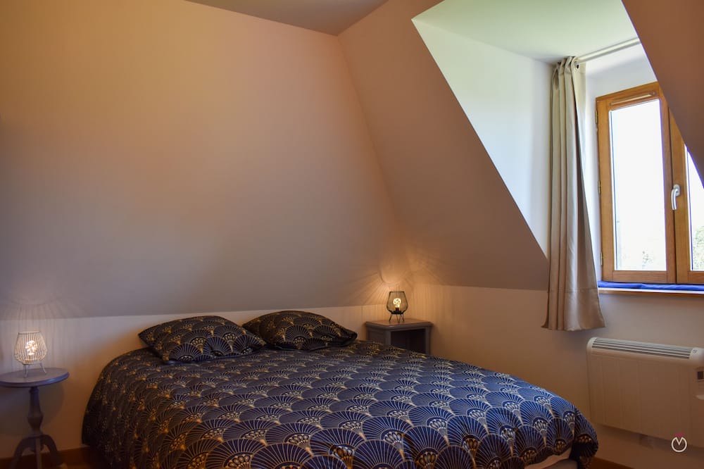 Photo of Bedroom in Fontaine-la-Louvet