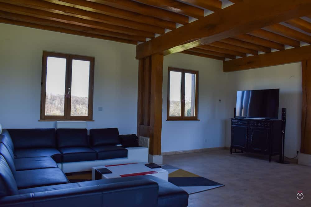 Photo of Livingroom in Fontaine-la-Louvet