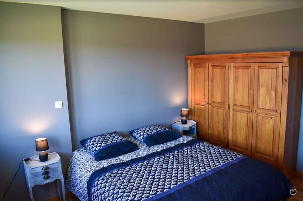 Photo of Bedroom in Fontaine-la-Louvet