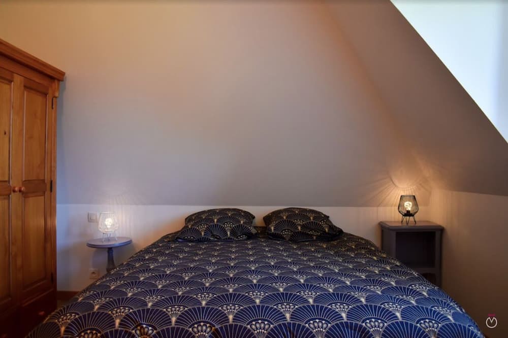 Photo of Bedroom in Fontaine-la-Louvet