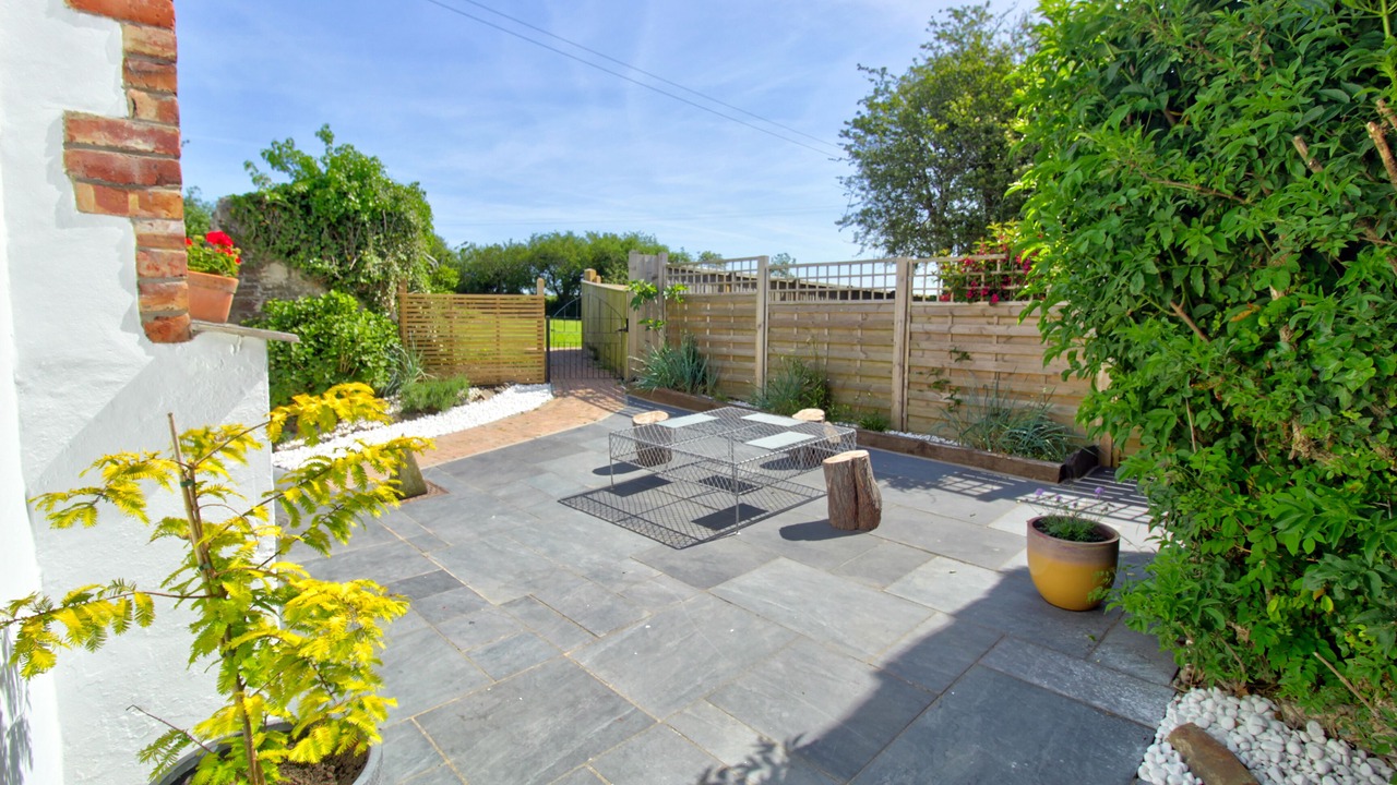 Photo of Outdoor in Westleigh