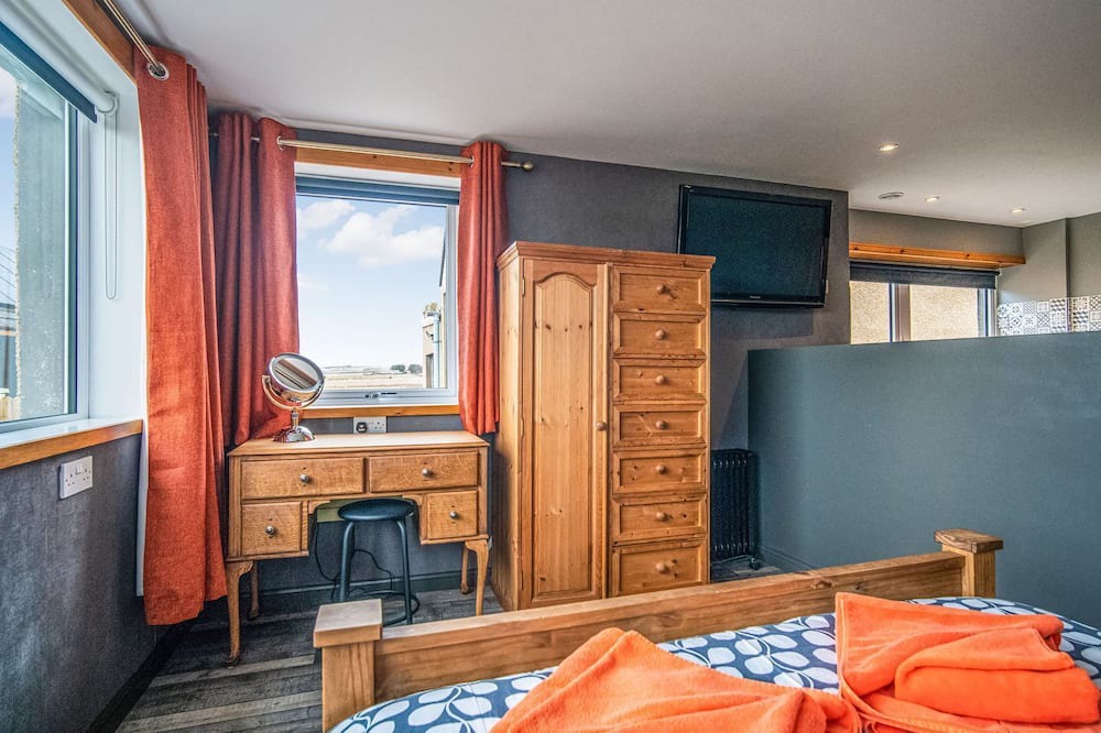 Photo of Others in Hunspow