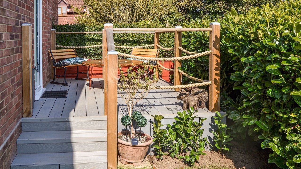 Photo of Outdoor in Halvergate