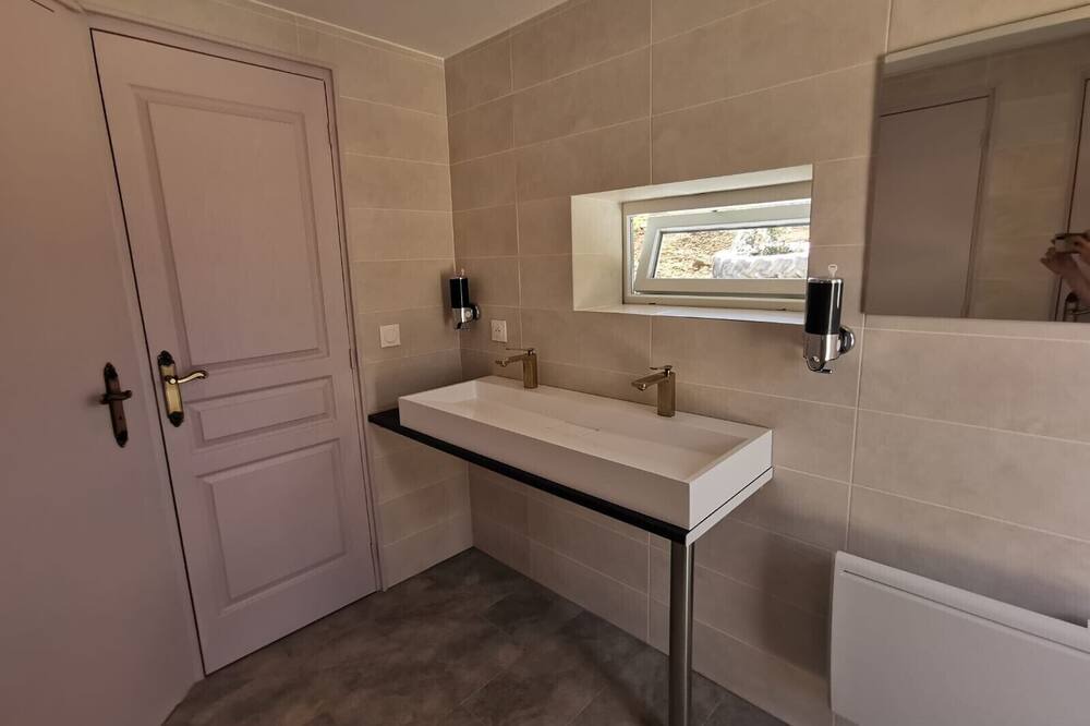 Photo of Bathroom in Saint-Desir