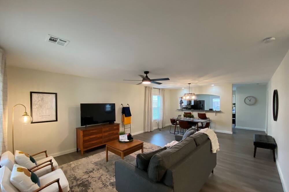 Photo of Livingroom in Fayetteville