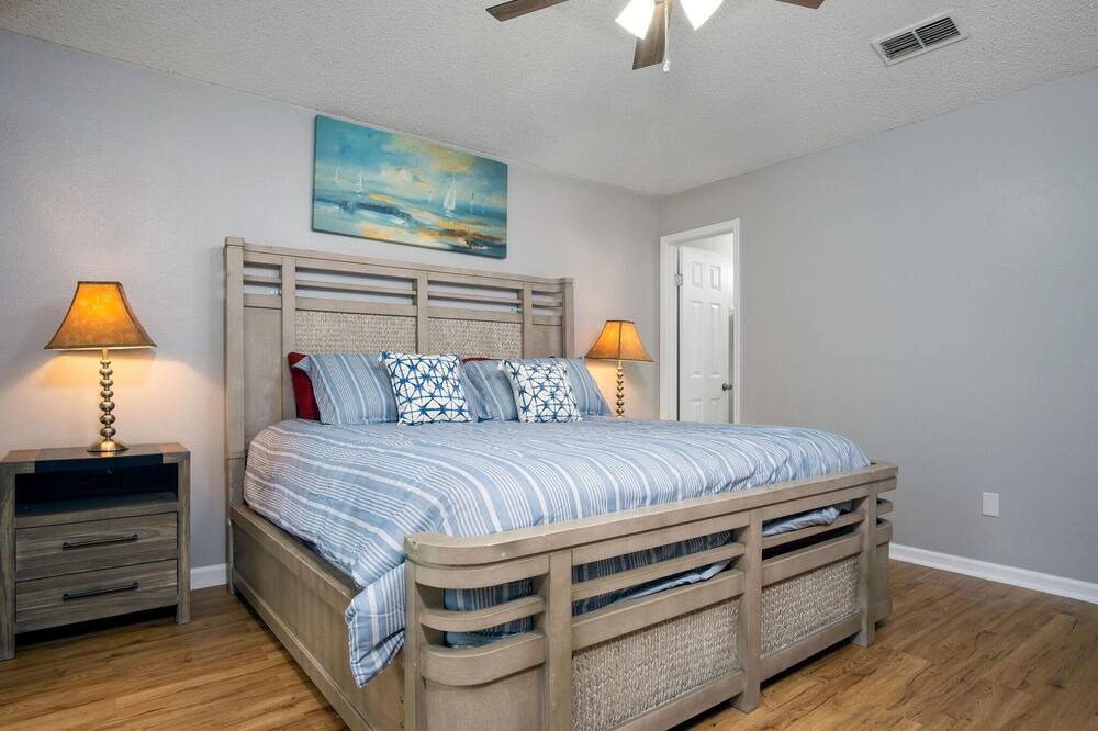Photo of Bedroom in Hyde Park