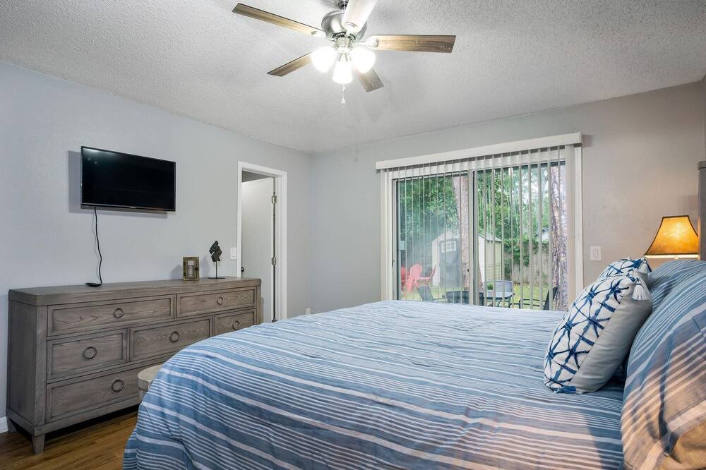 Photo of Bedroom in Hyde Park