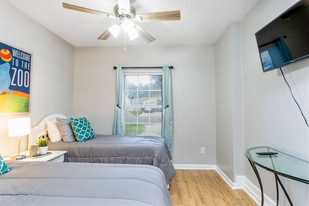 Photo of Bedroom in Hyde Park