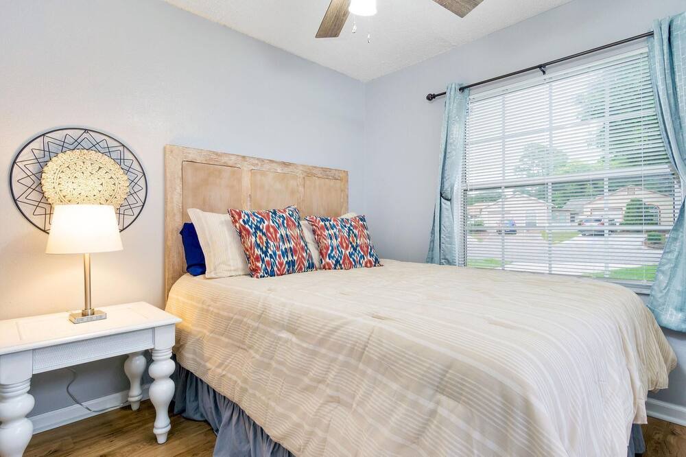 Photo of Bedroom in Hyde Park