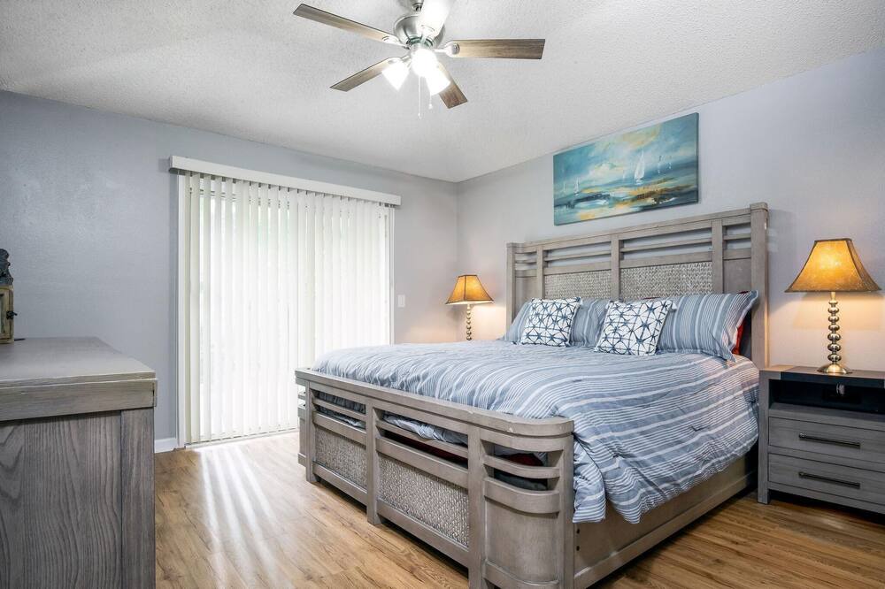 Photo of Bedroom in Hyde Park