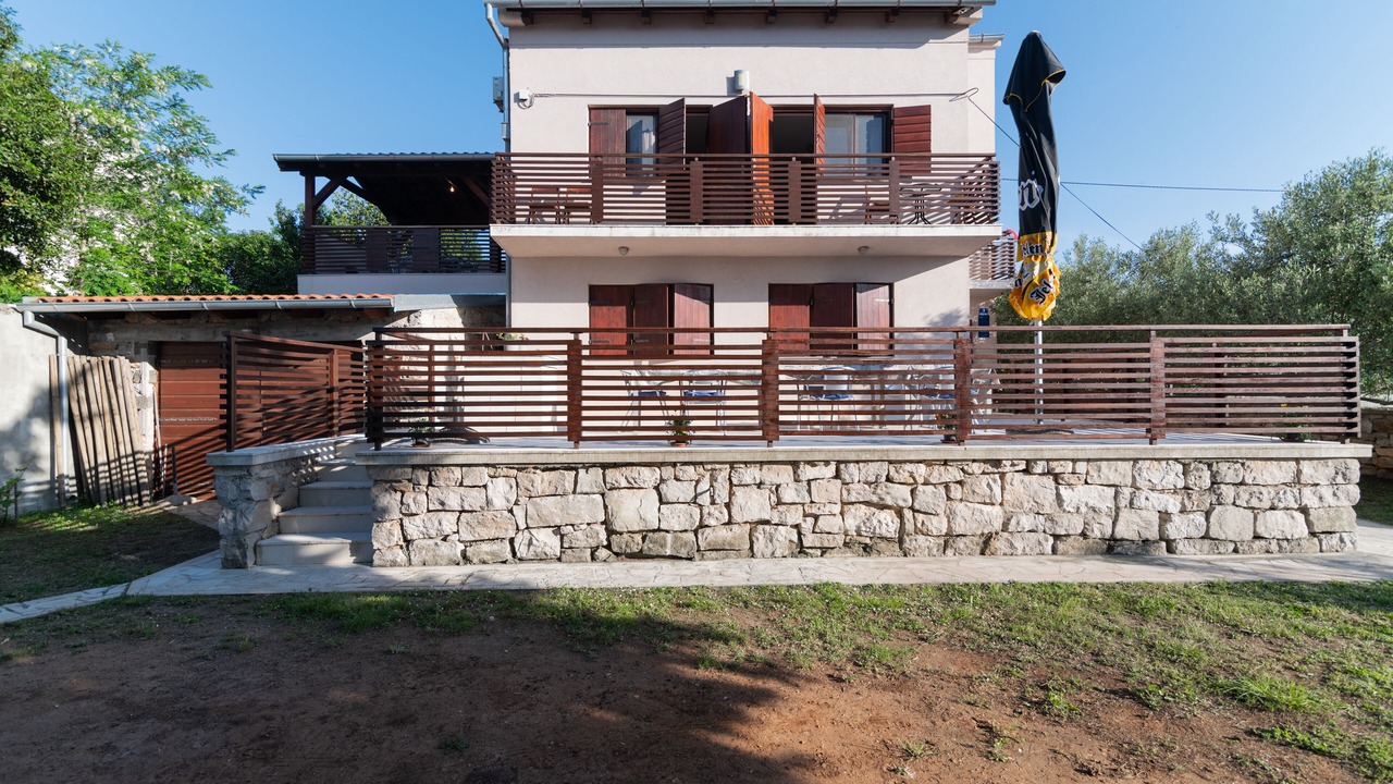 Photo of Outdoor in Preko