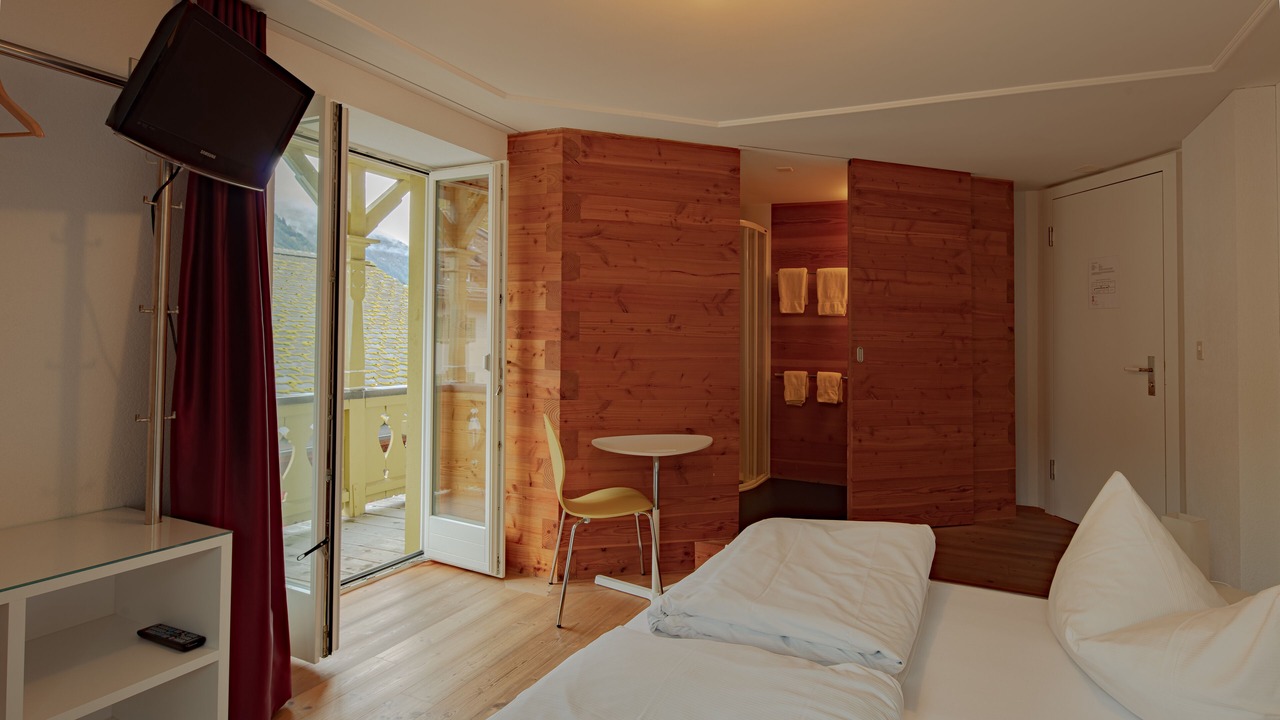 Photo of Bedroom in Curaglia