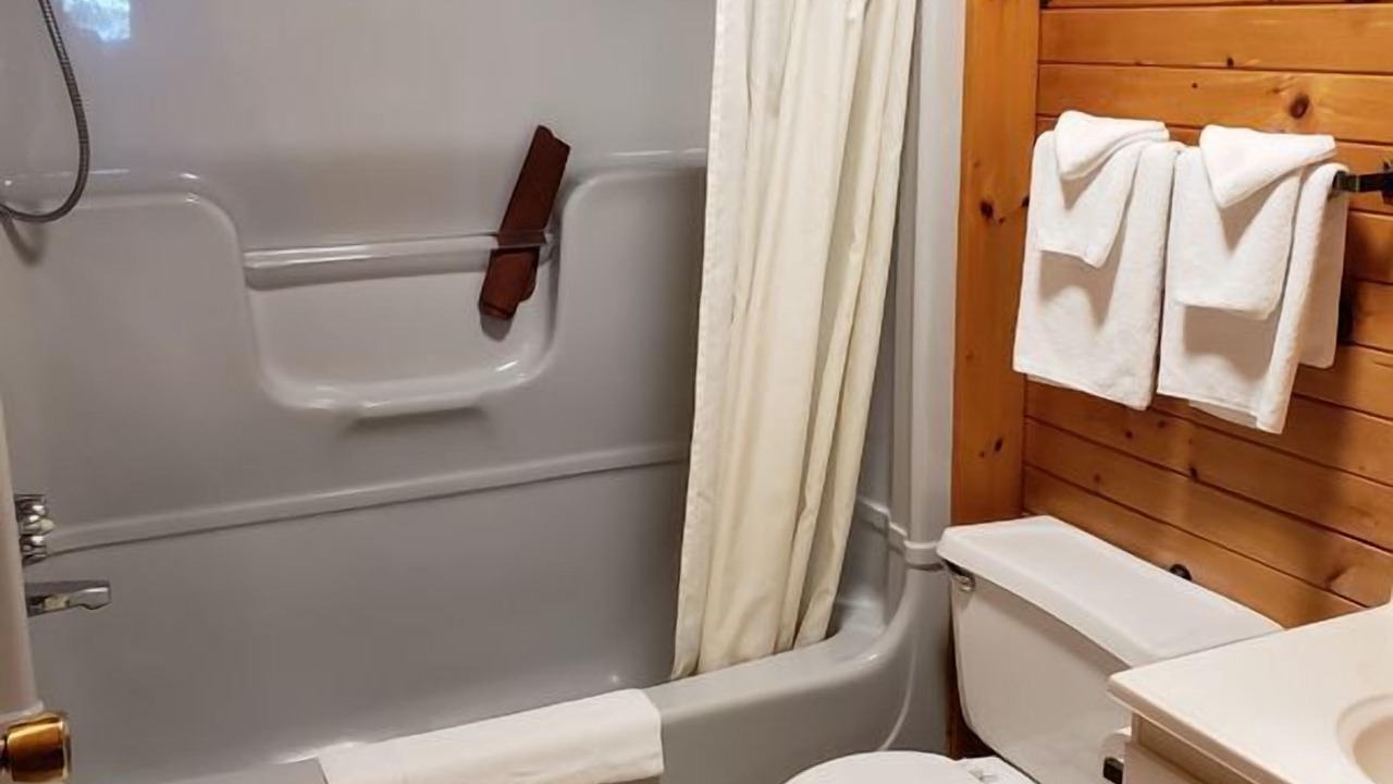 Photo of Bathroom in Sheguiandah