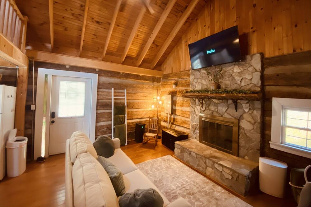 Photo of Bedroom in Piper Gap