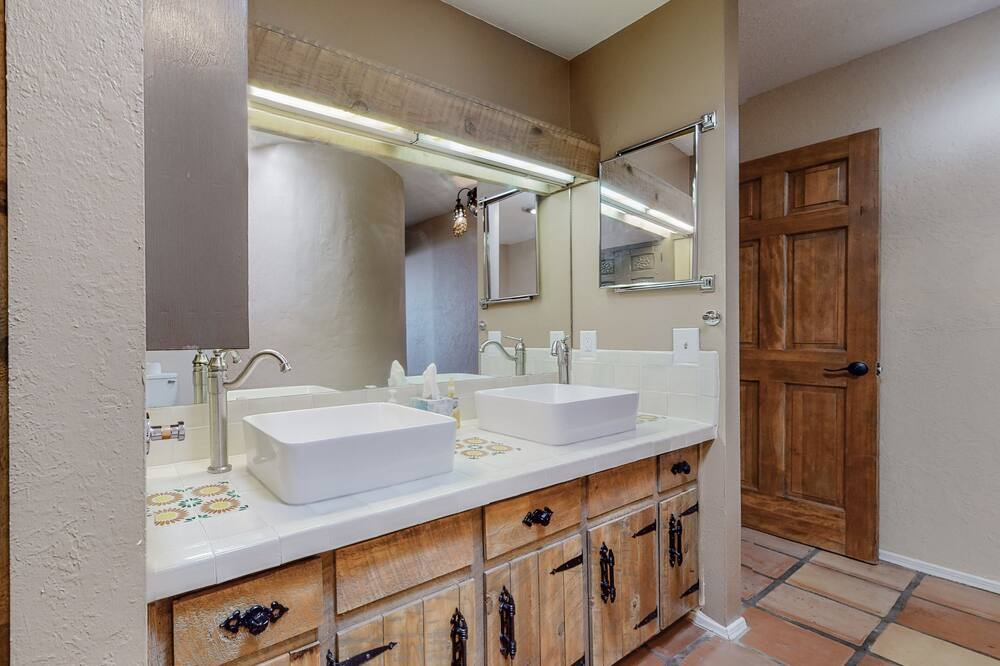 Photo of Bathroom in Northeast Heights