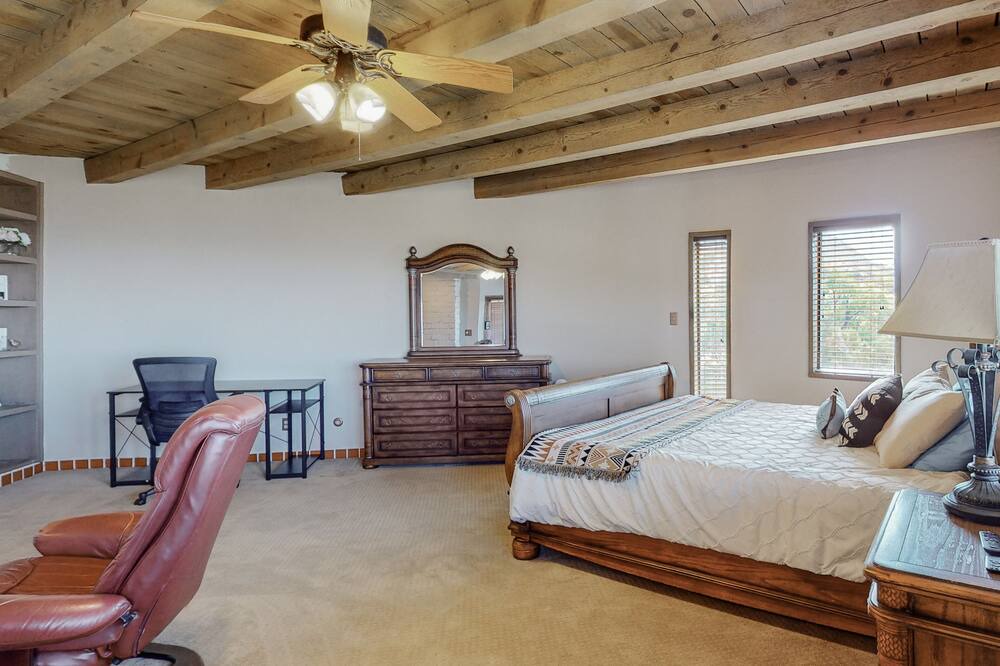 Photo of Bedroom in Northeast Heights