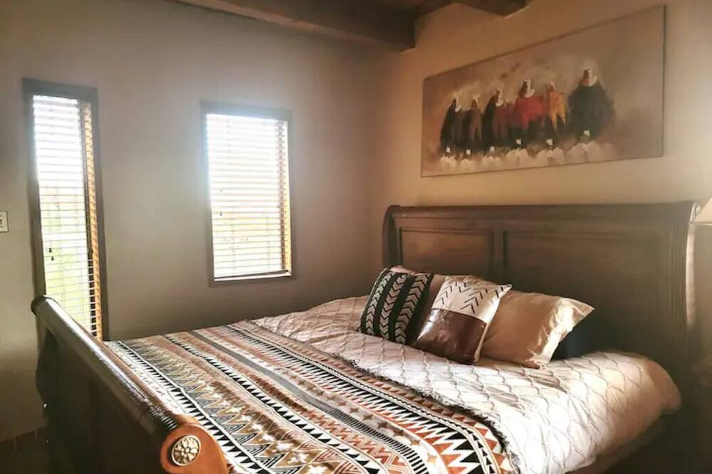 Photo of Bedroom in Northeast Heights