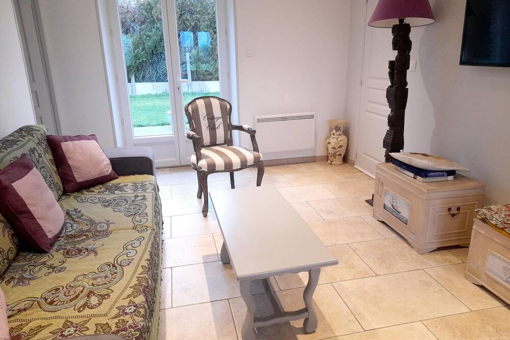 Photo of Livingroom in Bleneau