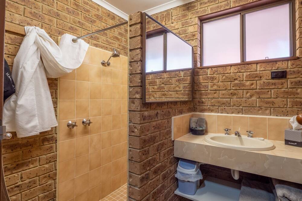 Photo of Bathroom in Eildon