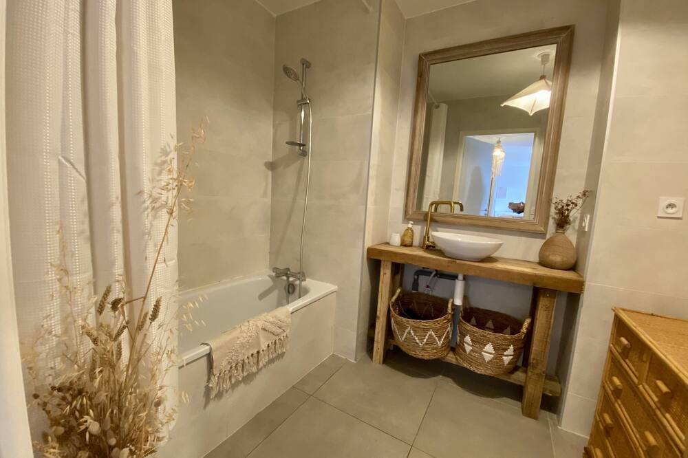Photo of Bathroom in Arbonne