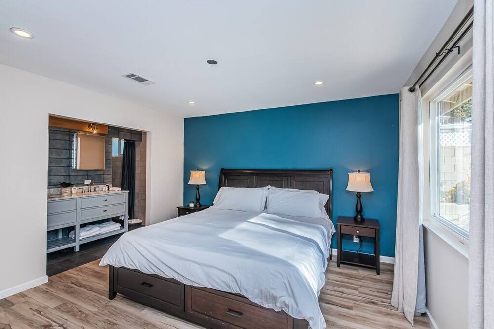 Photo of Bedroom in Loma Alta