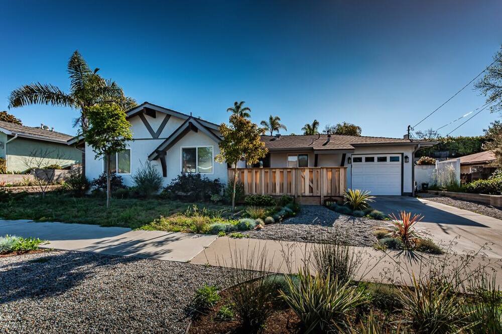 Photo of Outdoor in Loma Alta