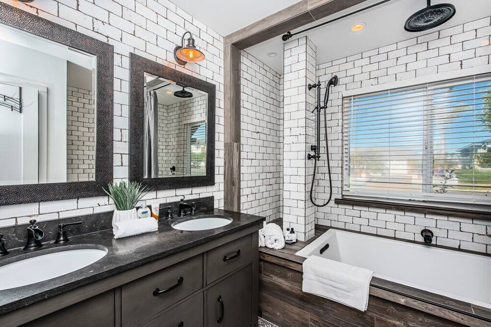 Photo of Bathroom in Loma Alta