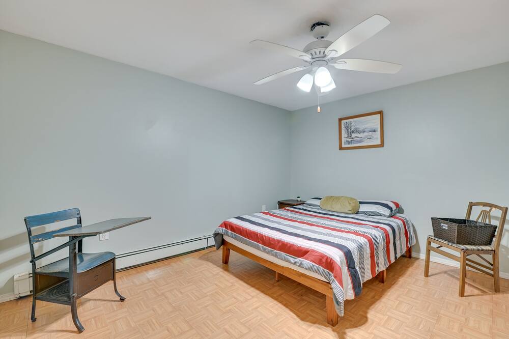 Photo of Bedroom in Oak Hill
