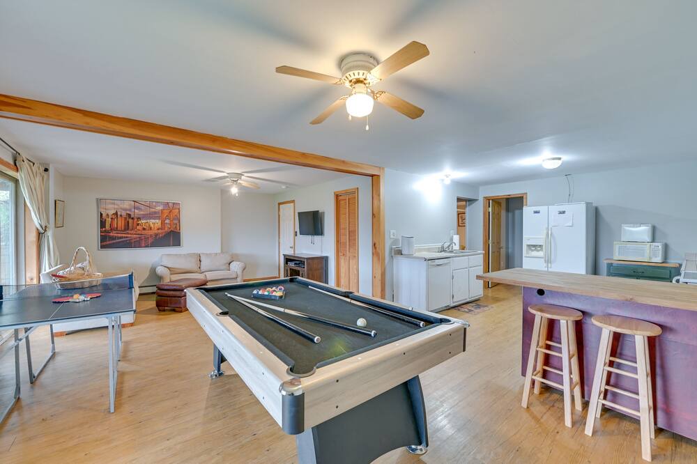 Photo of Outdoor in Oak Hill