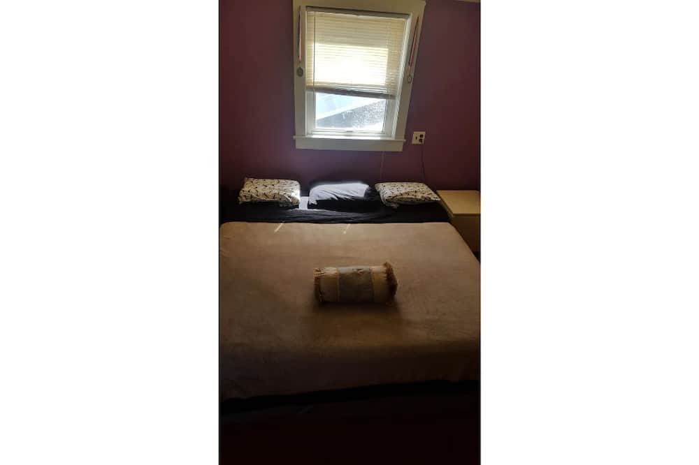 Photo of Bedroom in Gordon Heights